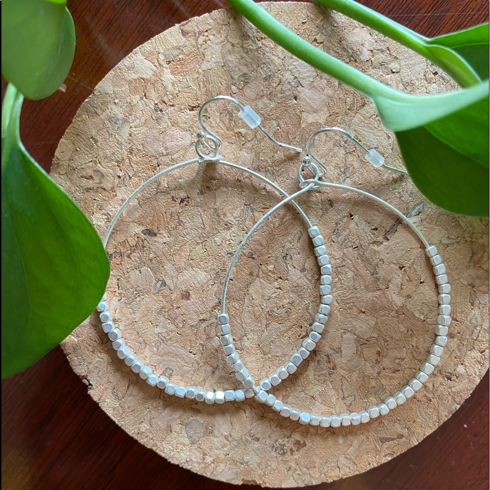 ✨Silver Beaded Hoop Earrings✨